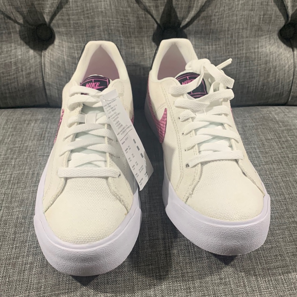 Nike Court Royale AC SE Shoes
